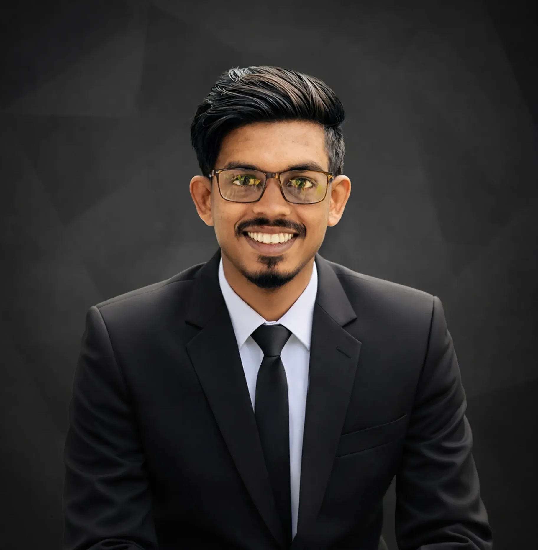 Nimesh Madhuwantha, founder of Atnurmi, creative artist and web designer portrait